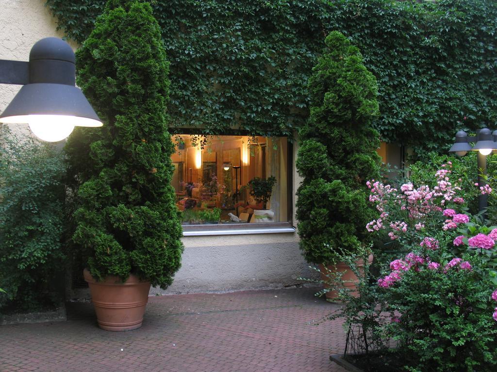 Carlton Astoria 3*